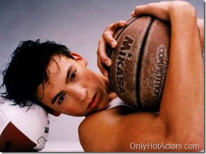 andrew keegan gay wcbs gay out